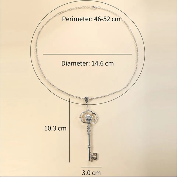 Skull with horns skeleton key silver tone necklace - Picture 4 of 5